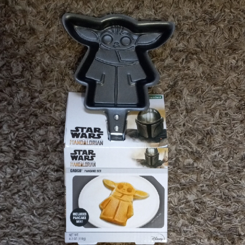 Star Wars Mandalorian Grogu Pancake Pan